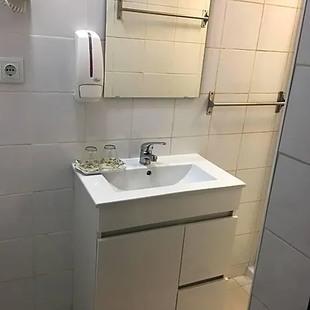 Nocleg ze śniadaniem Tmj Beb 3*