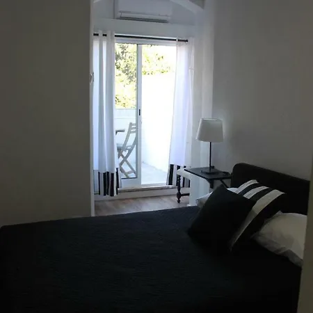 Bed & Breakfast Tmj Beb Oporto