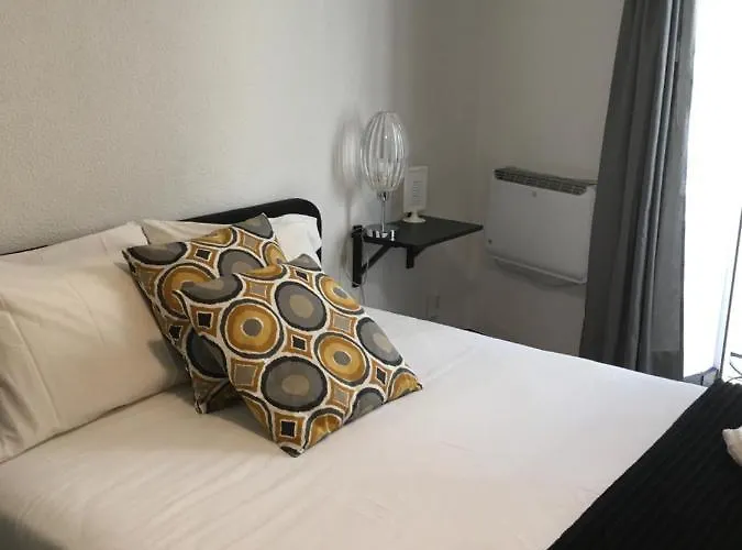 Tmj Beb Bed and breakfast Oporto